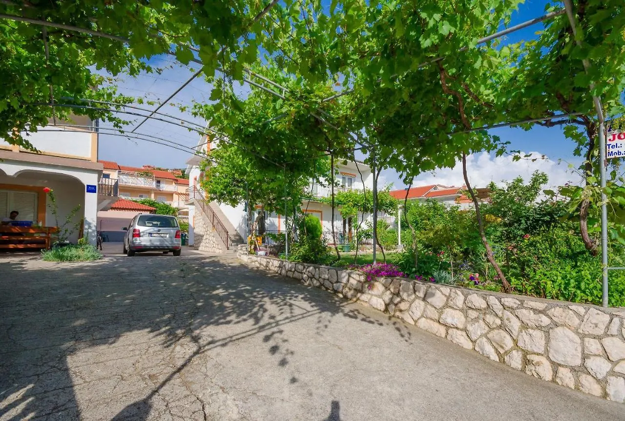 Apartments Joka Lopar